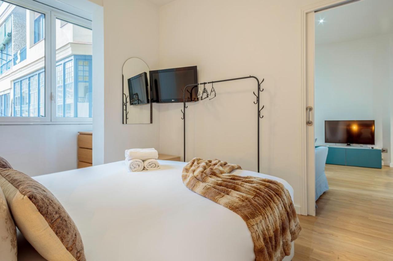 The Gaudi Suites II Barcelona Eksteriør bilde