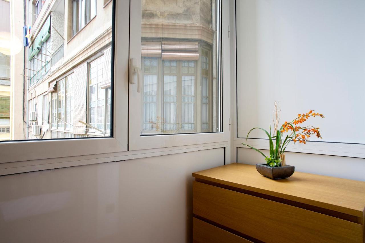 The Gaudi Suites II Barcelona Eksteriør bilde