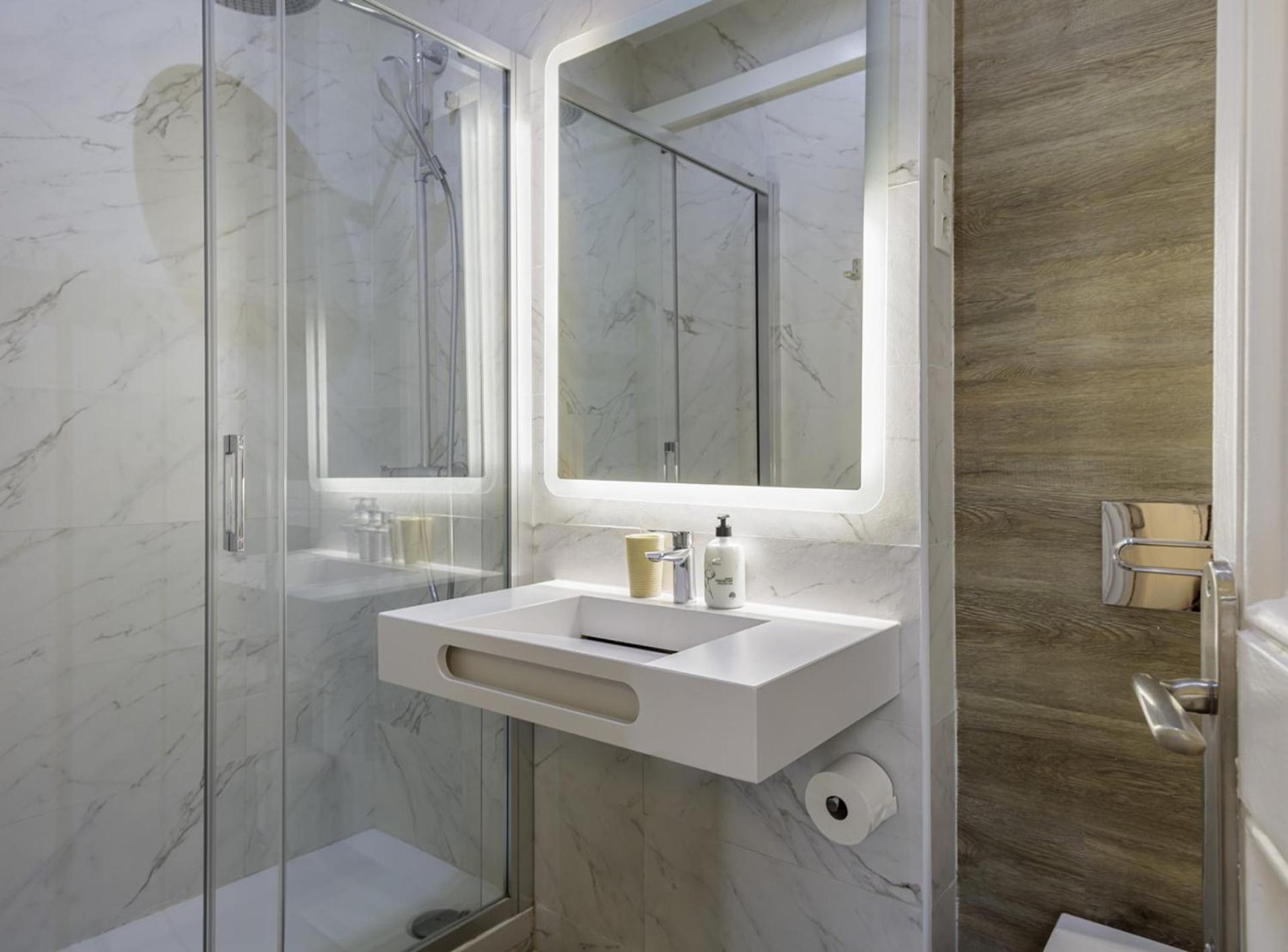 The Gaudi Suites II Barcelona Eksteriør bilde