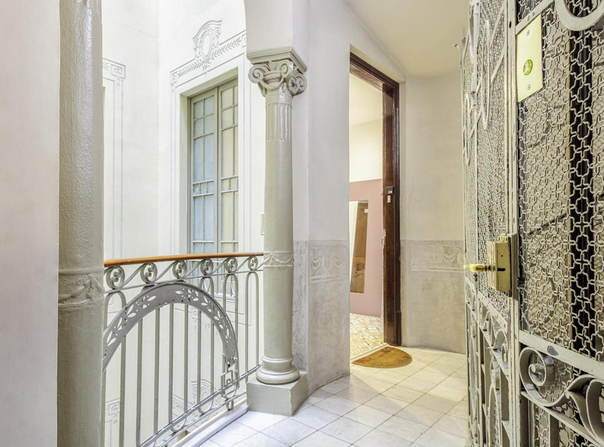The Gaudi Suites II Barcelona Eksteriør bilde